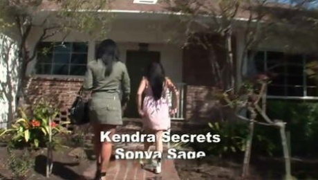 Kendra Secrets & Sonya Sage tongued each other!